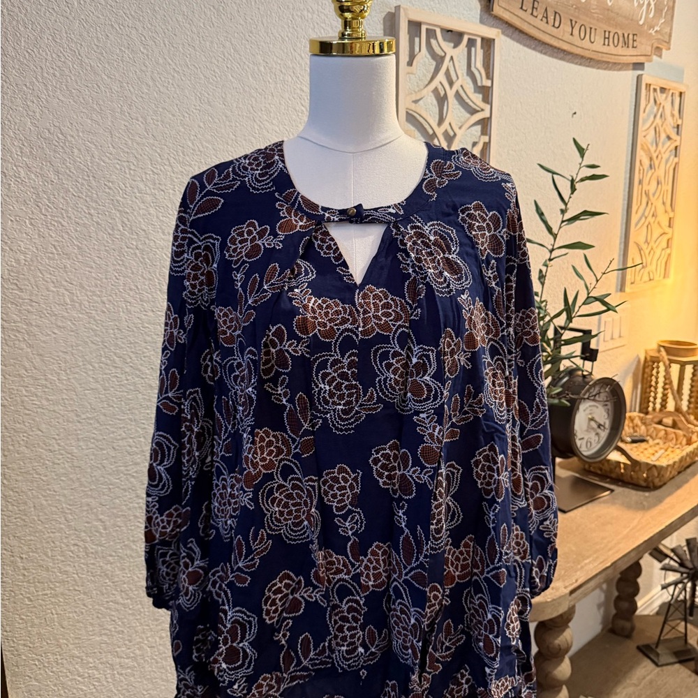 JODIFL Navy and Brown Floral Top